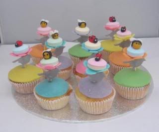 http://i67.photobucket.com/albums/h281/annekaas/ccartisgr.jpg