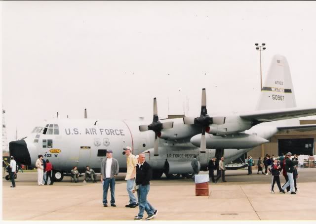 http://i67.photobucket.com/albums/h282/RidingWithTheAngels2/Sub%20album%203/LockheedWC-130H65-0967HurricaneHunt.jpg