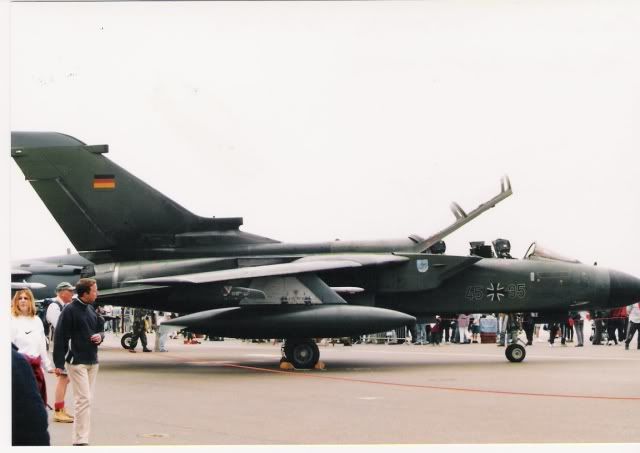 http://i67.photobucket.com/albums/h282/RidingWithTheAngels2/Sub%20album%203/PANAVIATornadoIDS4595JBG34Luftwaffe.jpg