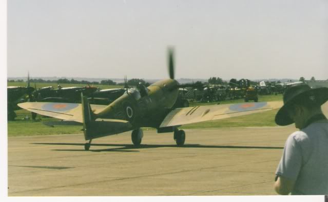 http://i67.photobucket.com/albums/h282/RidingWithTheAngels2/Sub%20album%203/SpitfireVbAB910BBMF.jpg