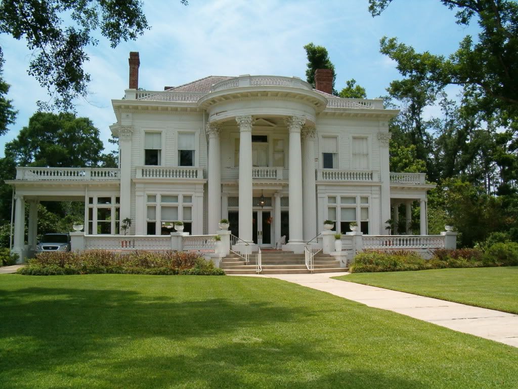 Southern Mansion Pictures, Images and Photos