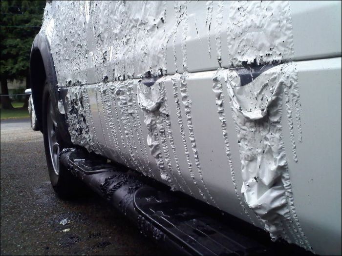 Quiero joderle el coche a un vecino, por favor ideas de sabotaje Ayuda en plan aliado