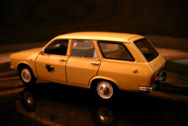 Dacia 1300 Red Romanian Large Family Car 1969 Year 1:43 Scale Diecast Model Toy
