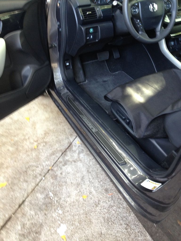 Anyone Install The Door Sill Trim Non Illuminated Drive Accord