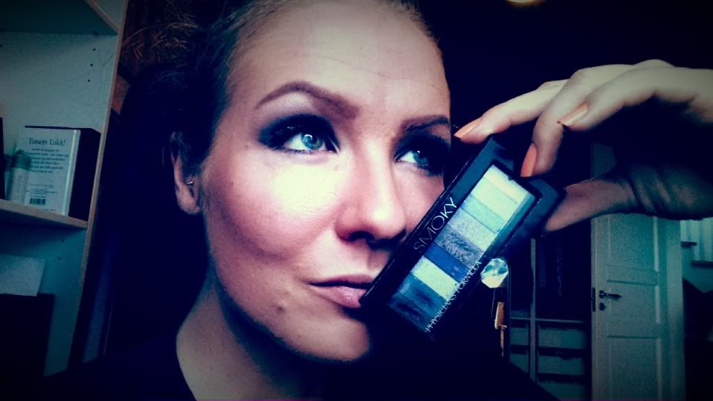 smokey eyes