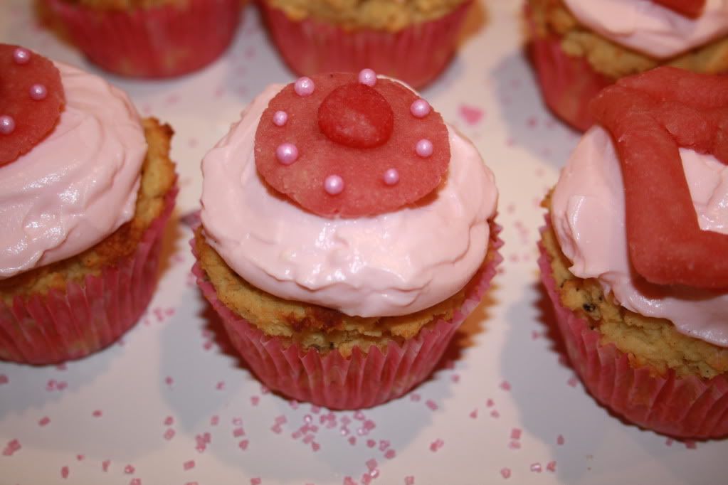 breast cancer cupcake