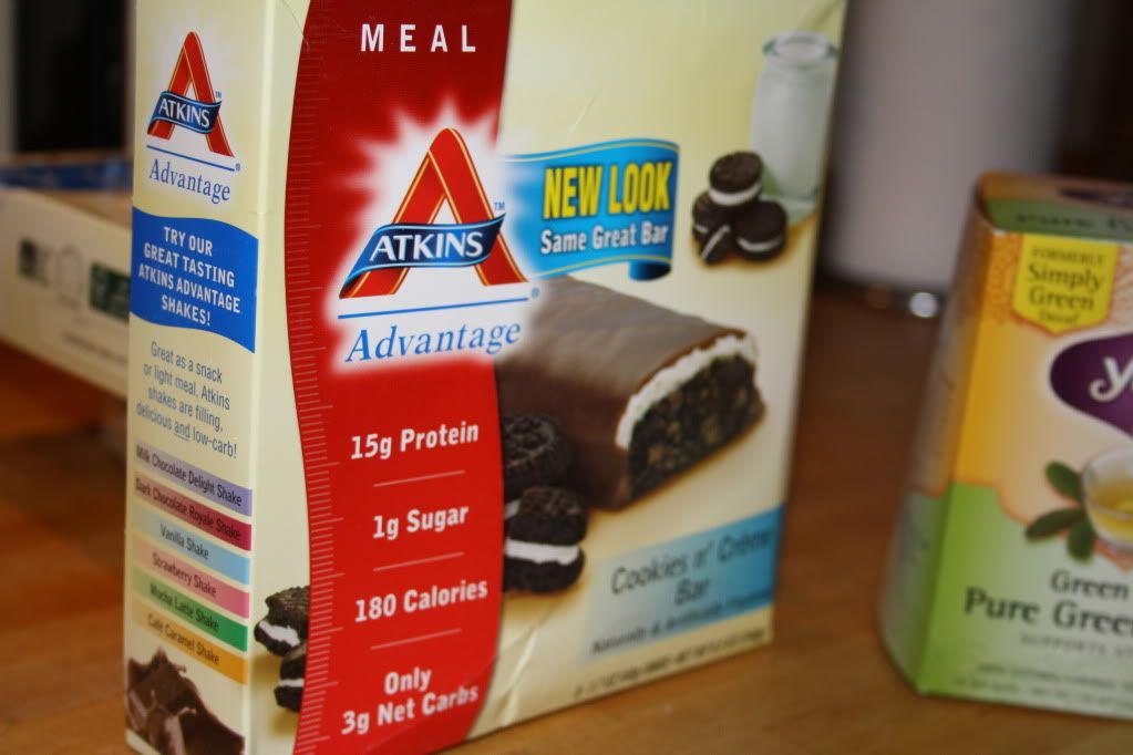 Atkins-Advantage-Cookies-n-Creme-Bar
