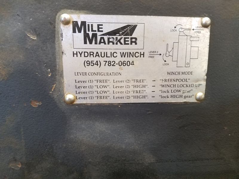 1,500 Mile Marker Hydraulic 10,500 lb winch with synthetic rop