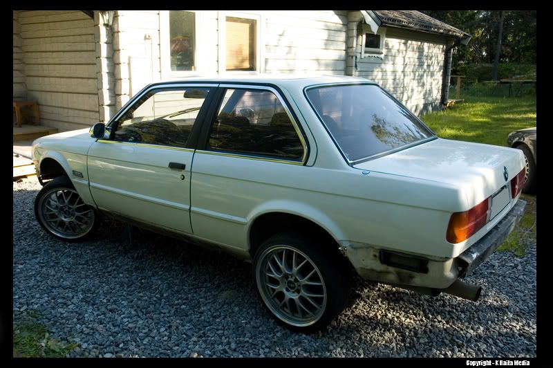 http://i67.photobucket.com/albums/h312/Fugge/E30PROJEKT/Projekt/nerplockning1/8.jpg