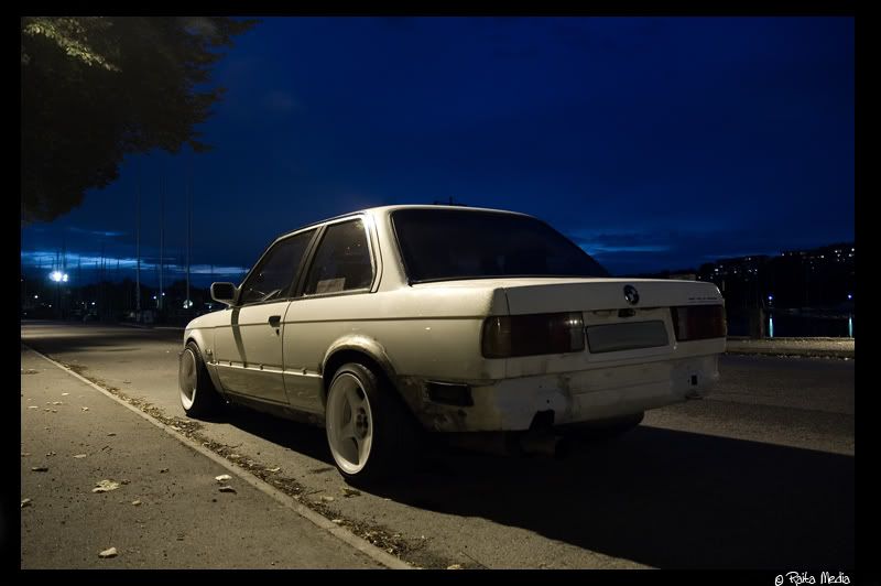 http://i67.photobucket.com/albums/h312/Fugge/E30PROJEKT/Projekt/provtur1lada/4.jpg