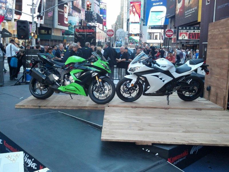 Ninja300.jpg