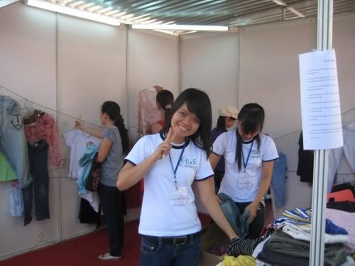Nụ cười tươi của một bạn CTV trong chương trình :D