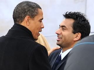 [Image: nm_kal_penn_obama_090407_mn.jpg]