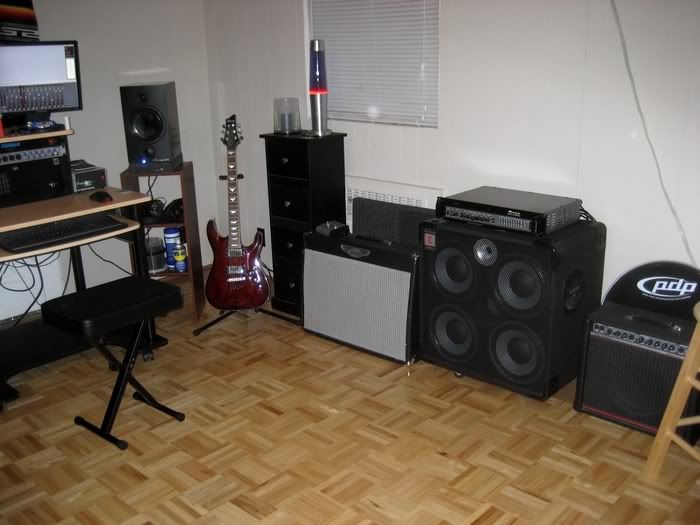 Studio00011.jpg